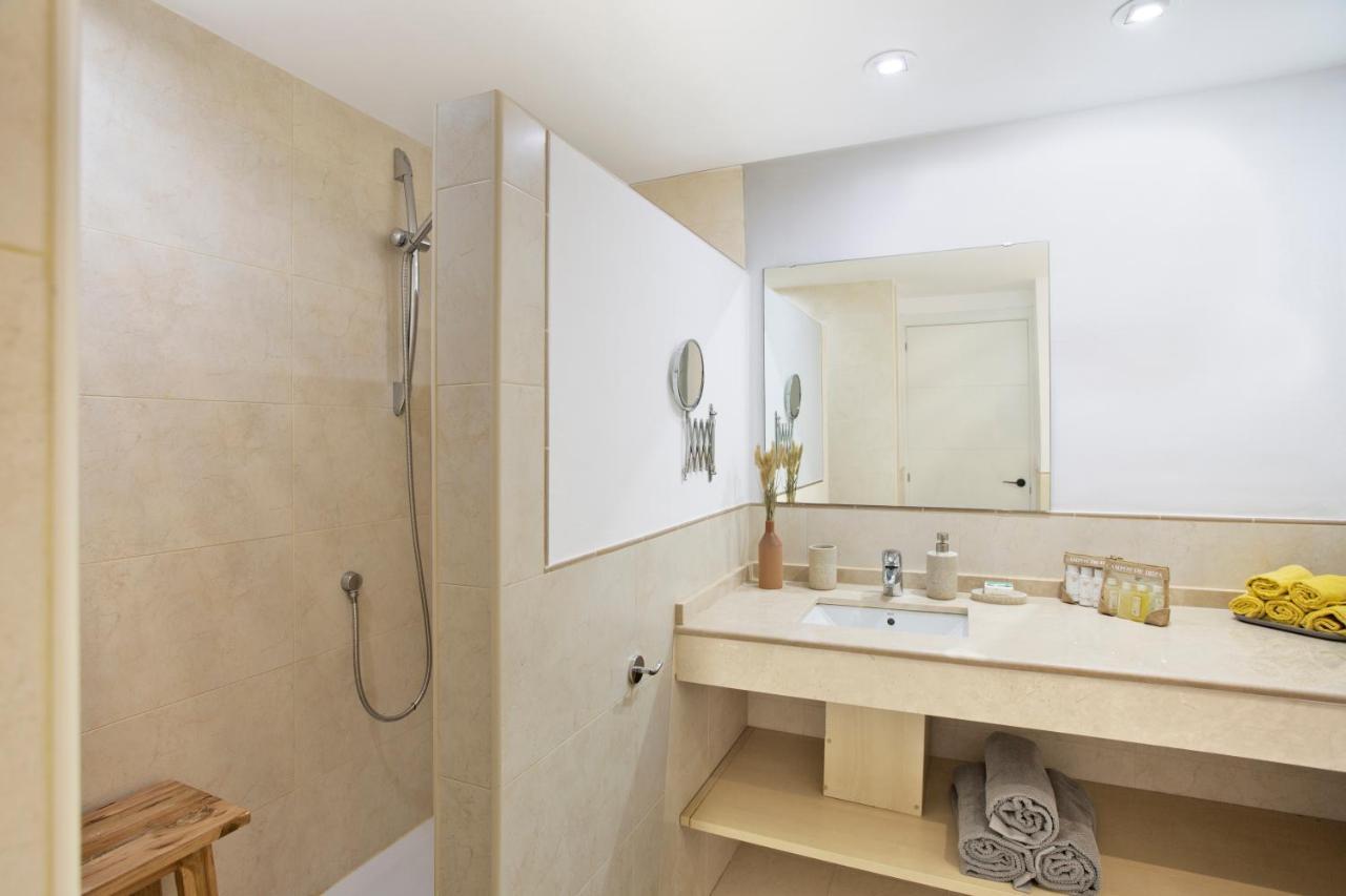 מארבלה Beachfront Luxury Complex With Tropical Gardens & Pools מראה חיצוני תמונה