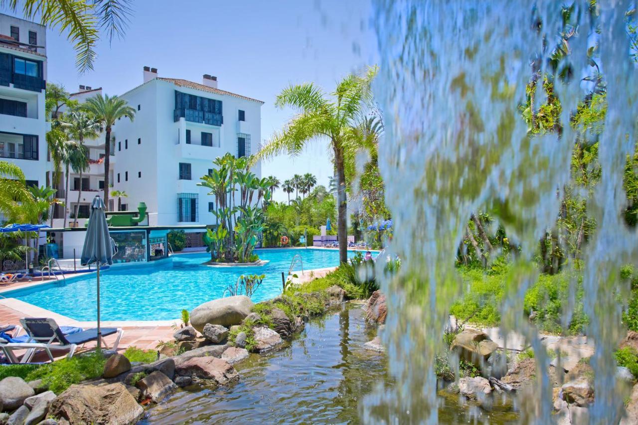 מארבלה Beachfront Luxury Complex With Tropical Gardens & Pools מראה חיצוני תמונה