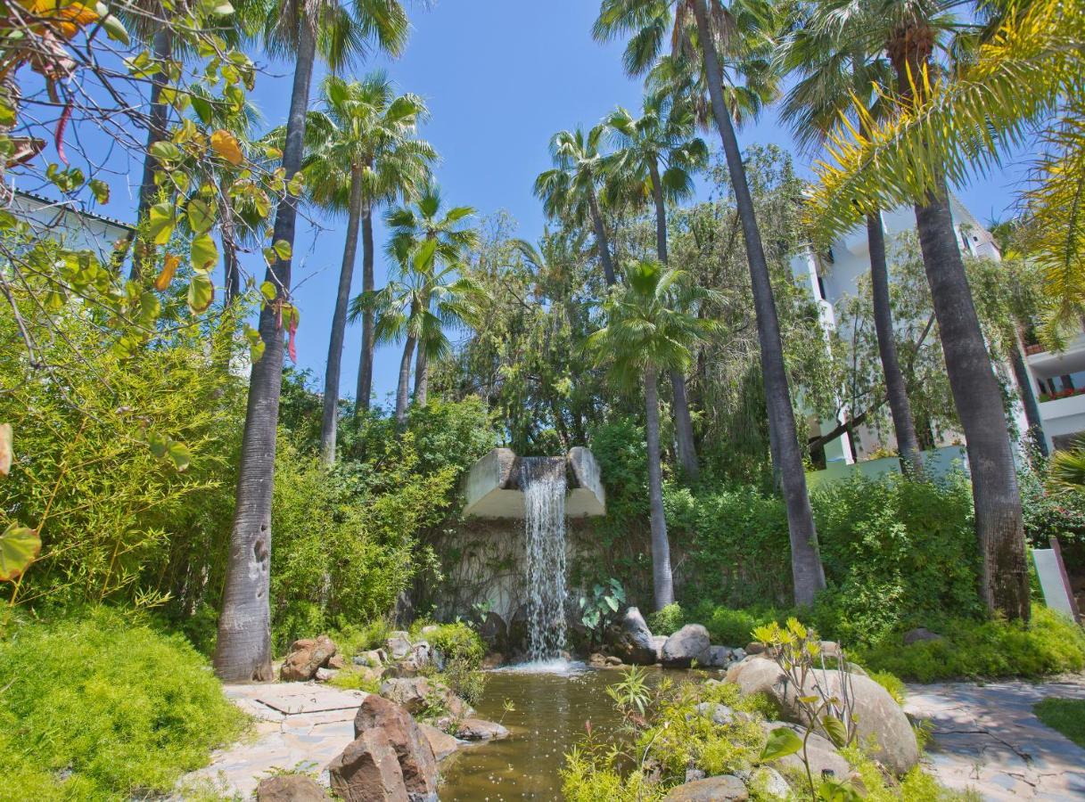 מארבלה Beachfront Luxury Complex With Tropical Gardens & Pools מראה חיצוני תמונה